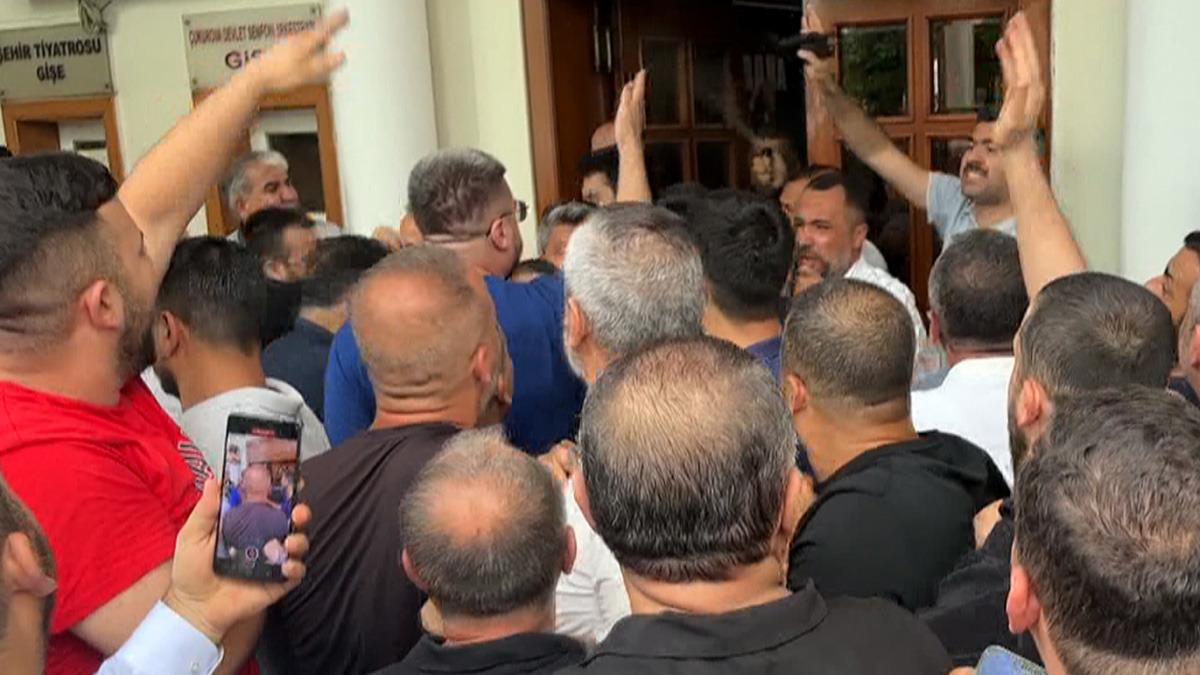 Yeni servis plakaları