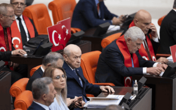 Meclis Soğuk Rüzgarları