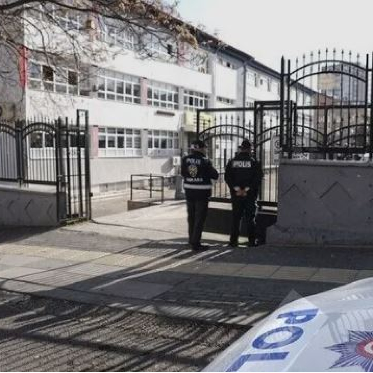 okul bahçe görevlisi